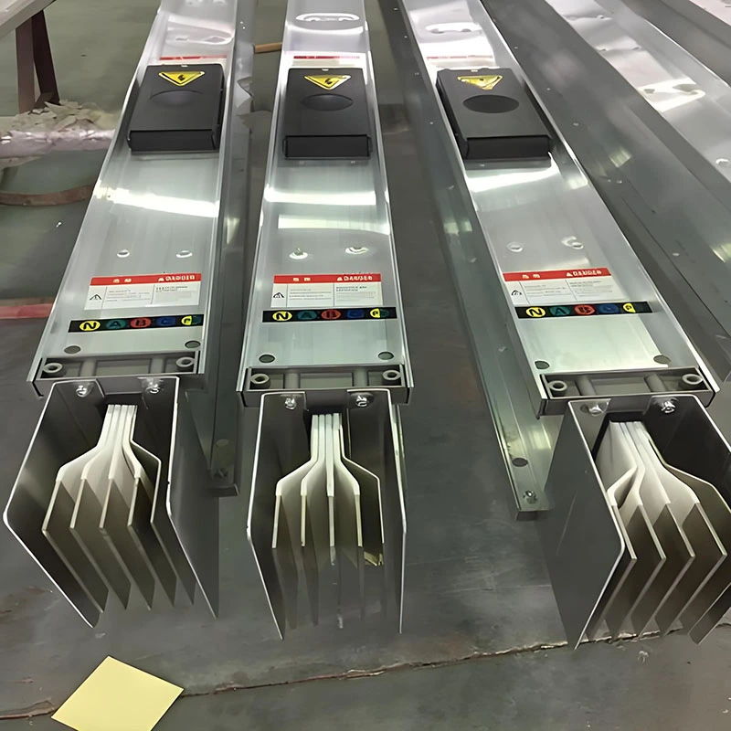 Nízkoprúdová uzavretá autobusová dráha